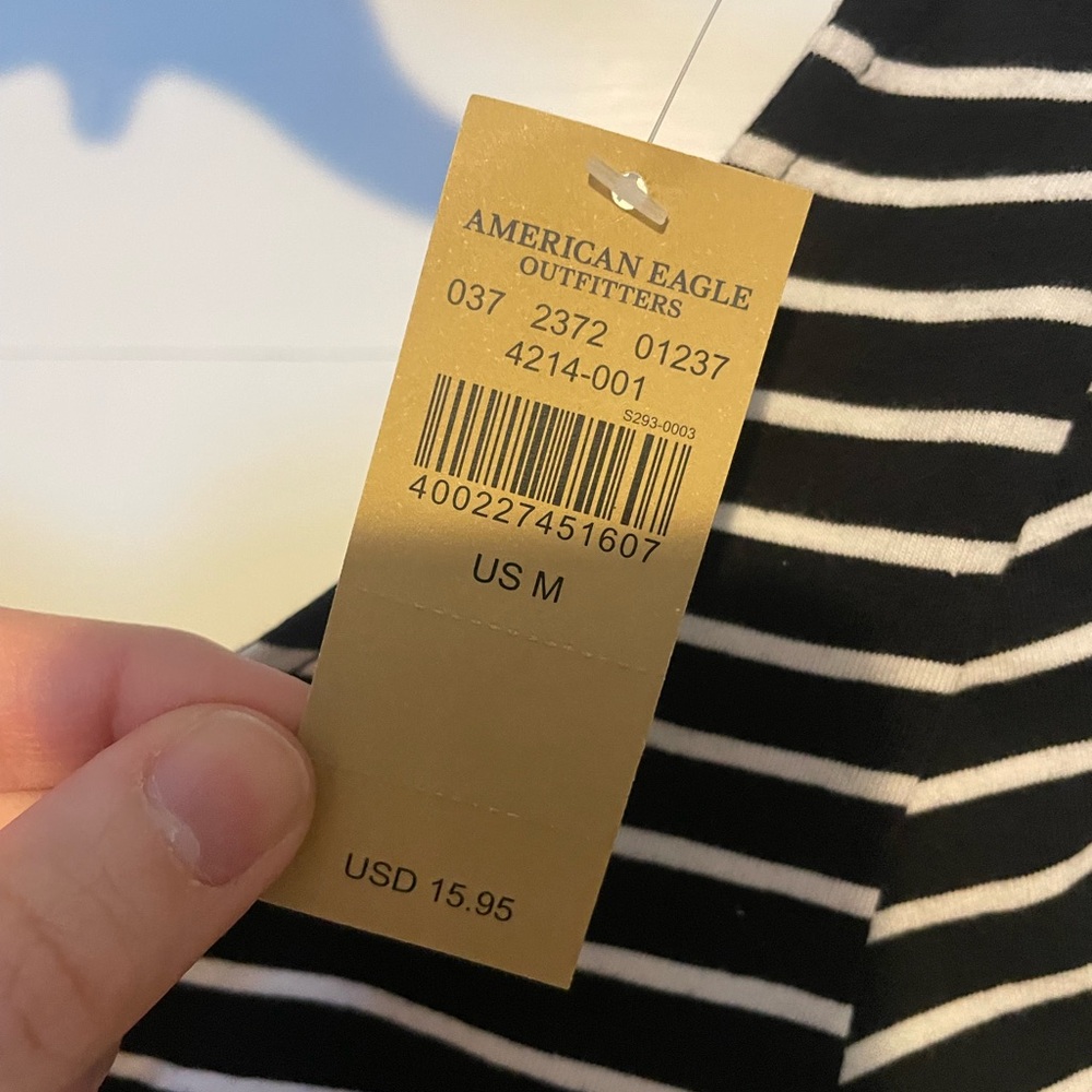 American Eagle Outfitters Black and White Striped Crop Top - Picture 2 of 2